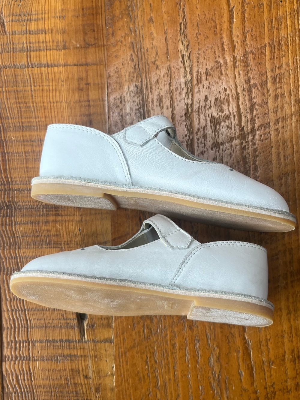 L'Amour White Girls' T-Strap Dress Shoe with Buckle Size 10 - Picture 6 of 15